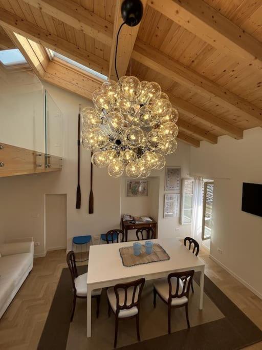 La Piccola Casa Al Lago - Intera Casa Con 3 Camere E 2 Box Salò Εξωτερικό φωτογραφία