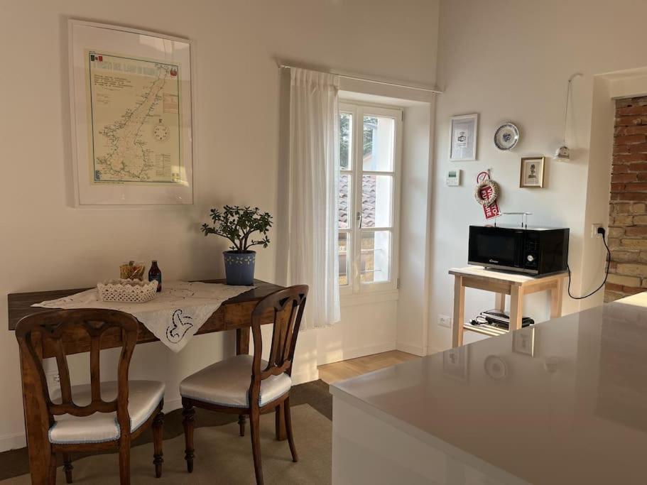 La Piccola Casa Al Lago - Intera Casa Con 3 Camere E 2 Box Salò Εξωτερικό φωτογραφία