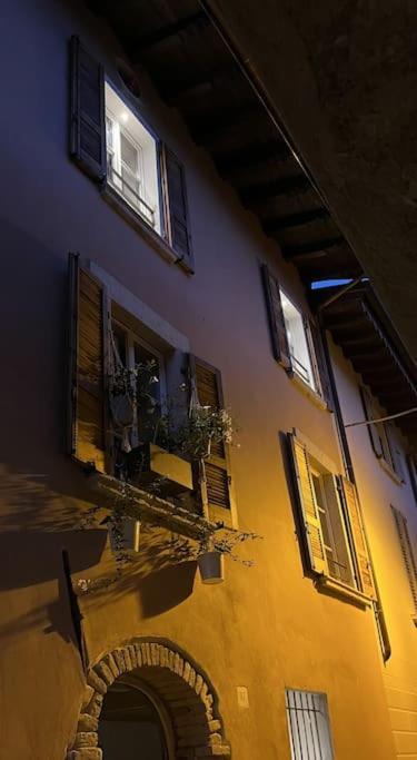 La Piccola Casa Al Lago - Intera Casa Con 3 Camere E 2 Box Salò Εξωτερικό φωτογραφία